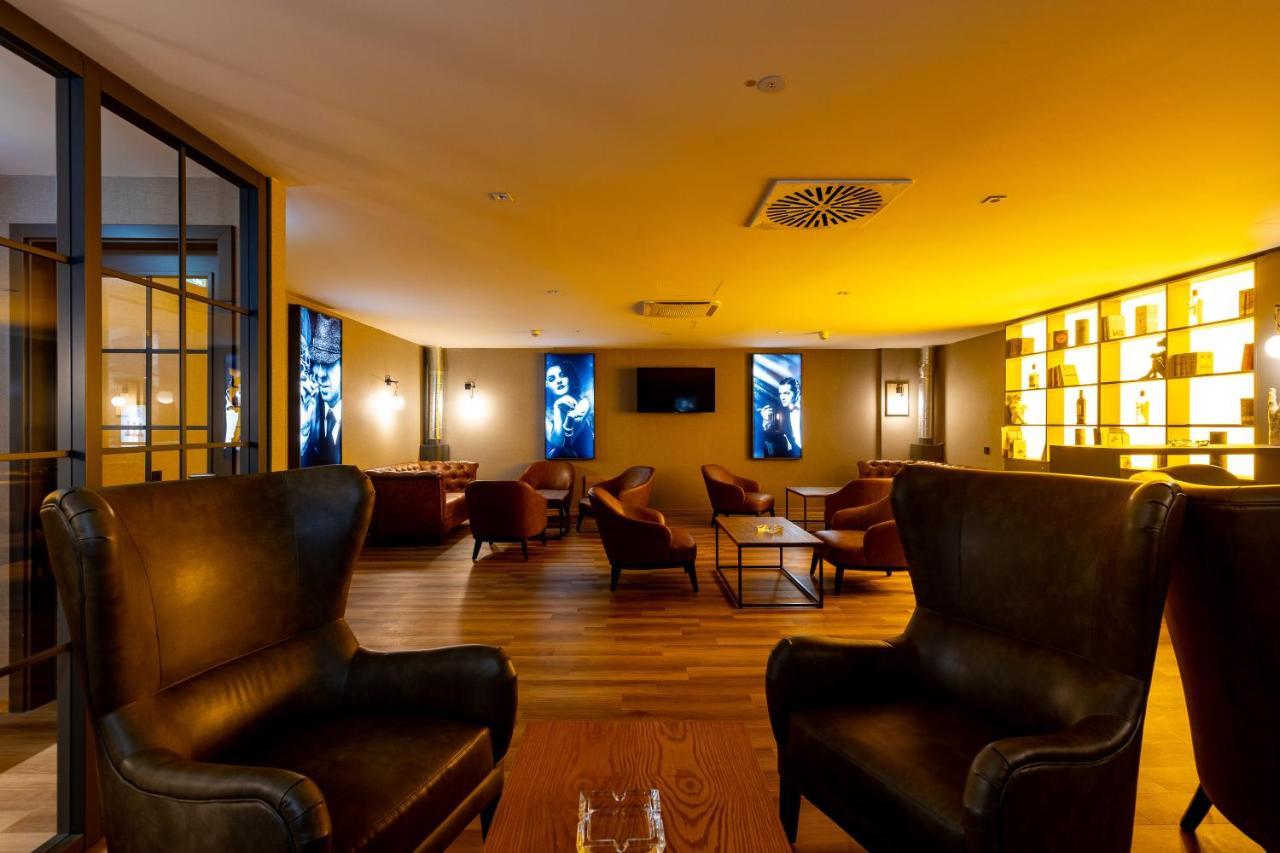 Mk Hotel